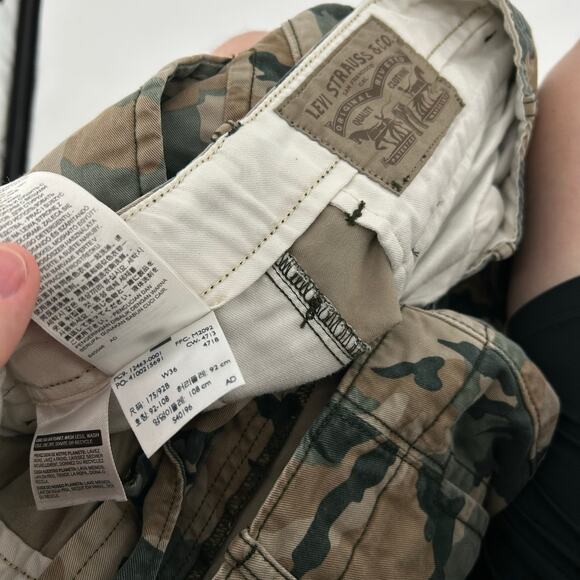 Levi’s Camo Cargo Shorts Men’s 36 Green Brown Tan Camouflage Military Hunting - Picture 4 of 8